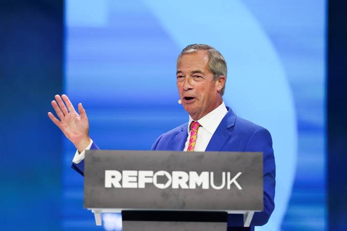 Senior aides to Reform UK's Farage step down after foreign funding sting | Reuters