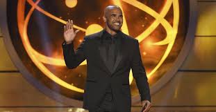 Sur cette page, vous avez la possibilité de voir esprits criminels saison 12 épisode 1 en streaming français sur voirfilm. Esprits Criminels Shemar Moore Reviendra T Il Dans La Saison 16