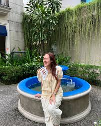 Flora Ester (@floraeos) • Instagram photos and videos