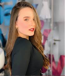 + larissa manoela celebra 15 anos com festão em sp. Larissa Manoela Deixa Novela Para Se Dedicar A Carreira Musical E A Filmes Cidadeverde Com