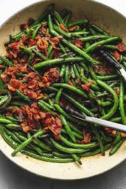 These Keto Green Beans With Crispy Bacon Are The Perfect Easy Green Bean Recipe To Have Any Ni Green Bean Recipes Easy Green Bean Recipes Green Beans Side Dish