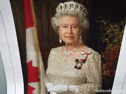 La reina isabel ii de reino unido fue coronada en 1953, cuando sucedió a su padre, jorge vi, fallecido en 1952. Retrato Oficial De La Reina Isabel Ii Como Rein Kaufen Alte Militarfotos Von Soldaten Und Anderem In Todocoleccion 73457211
