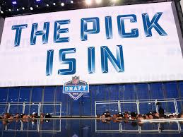 Nfl Com S Chad Reuter Proposes The Colts And Packers As Day 1 Nfl Draft Trade Partners That Make Sense Stampede Blue