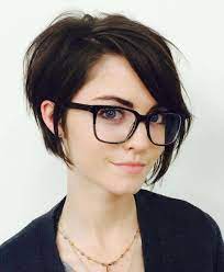 Do You Wear Glasses But Have No Idea On How To Style Your Glasses With Your Hair We Have Written Short Hair Images Long Face Hairstyles Long Pixie Hairstyles
