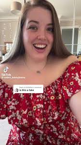 Amber Jolin's Instagram, Twitter & Facebook