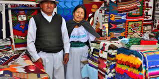 Die vielzahl verschiedenster ökosysteme ist eine der wichtigsten grundlagen der wirtschaftlichen und soziokulturellen entwicklung. Bevolkerung Galapagos Ecuador Reisen Informationsportal