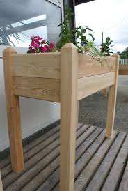 Carre Et Jardiniere Sur Pieds Vente De Produits En Bois Jardiniere Sur Pied Projets De Jardins Joli Jardin