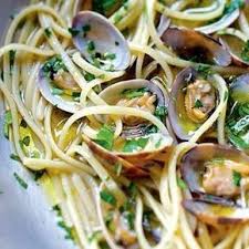 Linguine Alle Vongole Linguine Aux Palourdes Palourde Recette Recette Italienne Recette Pate Italienne
