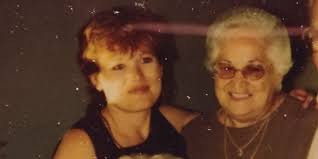 Sandra Hendrickson (@harlyredxoxo)