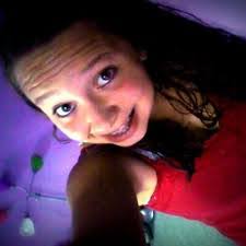 Ariel Croft's Instagram, Twitter & Facebook