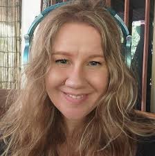 Suzanne McKay: Psychotherapist (Registered) in Alyth/Bonnybrook, Canada