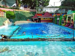 Sekali lagi, silakan kunjungi wisata alam pemandian air. Review 11 Kolam Renang Di Batu Beserta Harga Tiketnya