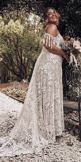 18 Lace Plus Size Wedding Dresses Wedding Dresses Guide Plus Wedding Dresses Wedding Dress Guide Plus Size Wedding Gowns