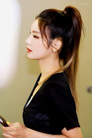 Yeji Kpop Kdrama Bts Exo Kpoparmy Itzy Girl Side Profile Kpop Girls