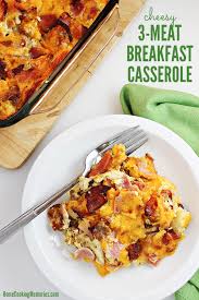 A healthy breakfast to me, means eating some sort of lean protein with veggies (because let's be real, if i eat my veggies in the morning, i won't feel bad if i that's why i love these healthy breakfast casserole bites. Cheesy 3 Meat Breakfast Casserole Recipe