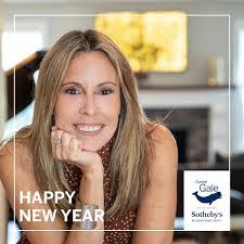 Mary Binder's Instagram, Twitter & Facebook