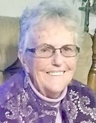 Regina Beal's Instagram, Twitter & Facebook