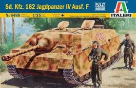 It was slightly more powerful than the german pak 36/37 3.7 cm gun but inferior to the czech 47mm or the soviet. 1 35 Cannone Da 47 32 Mod 39 Italeri