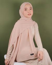 Anda juga bisa mendapatkan sebuah ketertarikan kepada aplikasi. Hijab Bacol On Twitter In 2021 Beautiful Hijab Modern Hijab Fashion Beautiful Hijab Girl