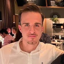 Aaron Ecklund's Instagram, Twitter & Facebook