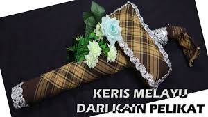 Bagi yang sedang mencari tutorial gubahan kain pasang, bolehlah rujuk dalam artikel ni. Gubahan Keris Dari Kain Pelikat Youtube