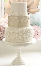 35 Chic Classy Wedding Cake Inspiration Modwedding Classy Wedding Cakes Wedding Cake Inspiration Cake