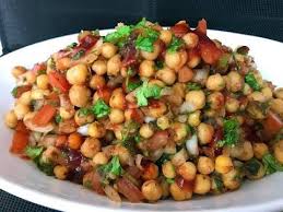 Cooked Channa Chaat With Meethi Chutney Iftar Recipe Iftar Recipes Iftar Recipes Pakistani Chana Chaat Recipe