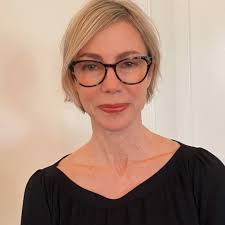 Victoria Dunlop Email & Phone Number