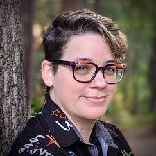 Vincent Hartsfield's Instagram, Twitter & Facebook