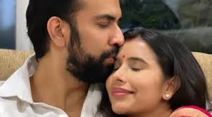 Sushmita Sen's brother Rajeev, wife Charu Asopa decide not to divorce, say  daughter Ziana's upbringing is 'number 1 priority'