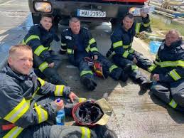 Norul de fum degajat a fost vizibil de la kilometri depărtare, iar fotoreporterul inquamphotos, george călin, a. S7lkkb6d4ub 8m
