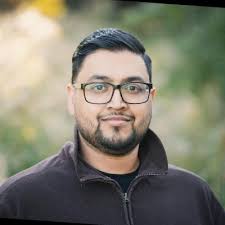 Tribal's Live Resin 510 Vapes + Matching Batteries! So pretty all lined up!  ❤️🧡💛💚🩵💙💜🩷 From Bottom to Top: Power Sherb, Neon Sunshine, Triple  Burger, Cuban Linx, Bubble Up, Gelato Mint, Drip…