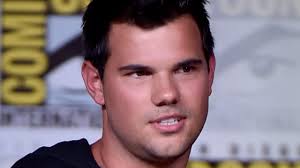 His ethnicity is mixed while aquarius is his zodiac sign. The Real Reason You Don T Hear From Taylor Lautner Anymore Youtube