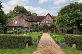 Http Www Planetpropertyblog Co Uk Wp Content Uploads 2013 10 Baillie Scott Cam 1 Jpg Garden Inspiration Cirencester Arts And Crafts Movement
