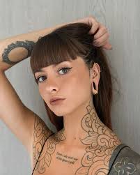 goldie.tatts styles her favourite gilded pieces from @askemblastore for a  minimalist statement. Featuring: Origin Lobe Cuff™ Set in Gold (8mm drop)  Avery Safety Pin Threadless End Eisley Crown Clicker in Gold Create