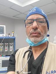 من مستشفى شهد.اء الأقصى بغ.ز.ة، الدكتور عبد الكبير حسيني، عضو التنسيقية  المغربية أطباء من أجل فلسطين، يبلغكم السلام.