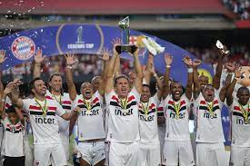 Hernán crespo deu ao time uma cara de time. Sao Paulo Vence Barcelona E Bayern E E Campeao De Torneio De Veteranos Veja