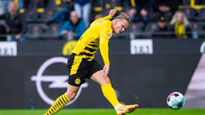 Ein riesenspruch würde ziemlich lächerlich aussehen. Fussball Spruche Zum 3 Spieltag Der Fussball Bundesliga Sport Sz De