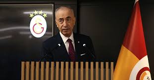 Mustafa cengiz başkan'la fatih terim hoca, yürekten el ele verdikleri zaman neleri yapabileceklerini ocak transferinde gösterdiler. Galatasaray Baskani Mustafa Cengiz Ulkenin En Buyuk Kulubuyuz