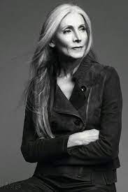 Eveline Hall 70 Year Old And Awesome Beautiful Gray Hair Aging Beautifully Beautiful Old Woman