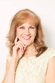 Crystal Tatum (@crystalgrapes)