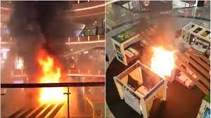 At approximately 7.30pm, a fire had broke out at mid valley megamall in kuala lumpur. Fire At Newly Completed Mid Valley Southkey Mall Jb