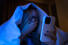 Digital Intimacy: Keeping Safe When Sexting - Home - Meic