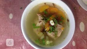 Kuliner Malam Jumat Sajian Sop Iga Sapi Kaki Lima Yang Nikmat Dan Murah Meriah Lifestyle Liputan6 Com 5 resep sop iga sapi terpopuler, daging empuk dan segar. sajian sop iga sapi kaki lima yang