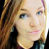 Courtney Denney's Instagram, Twitter & Facebook