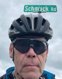 Riding a Vintage Road Bike in Town and Military Park