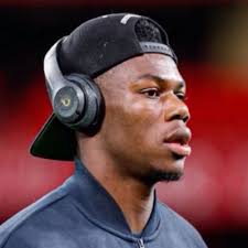 Axel Velez (@AxelVelez08)