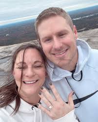 Raelyn Ruff and Dan Helfrich 's Wedding Website