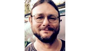 Randall Lott's Instagram, Twitter & Facebook