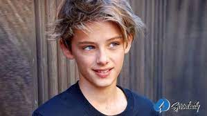 Who has the most handsome face of 2020? The Most Beautiful Boy In The World Sprintally